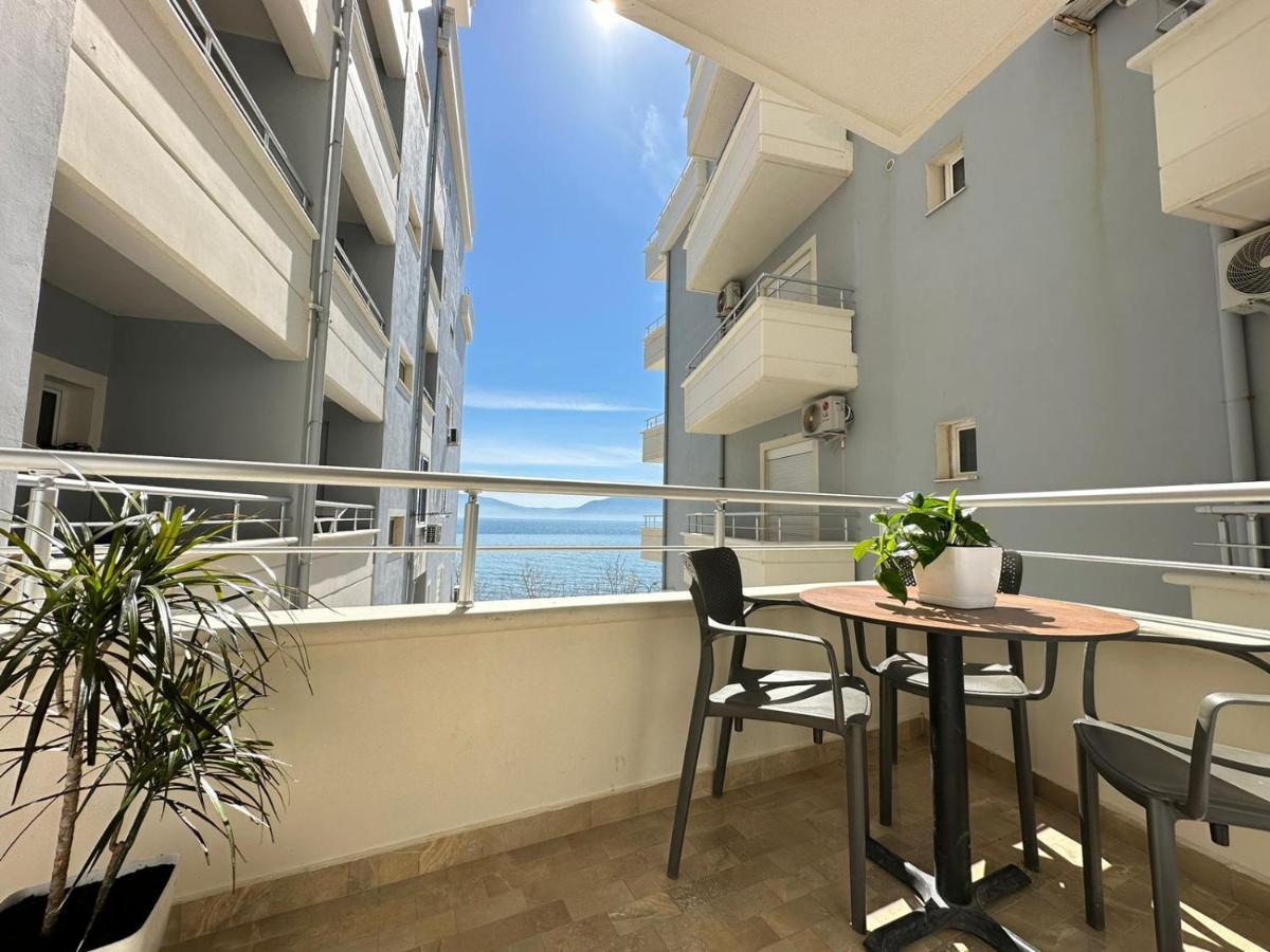 Trea Accomodations - On Private Beach With Sunbed & Umbrella Vlore Luaran gambar