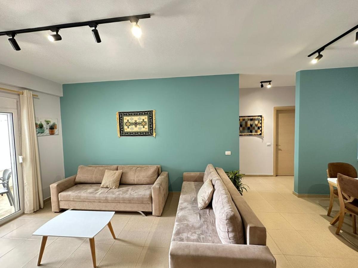 Trea Accomodations - On Private Beach With Sunbed & Umbrella Vlore Luaran gambar